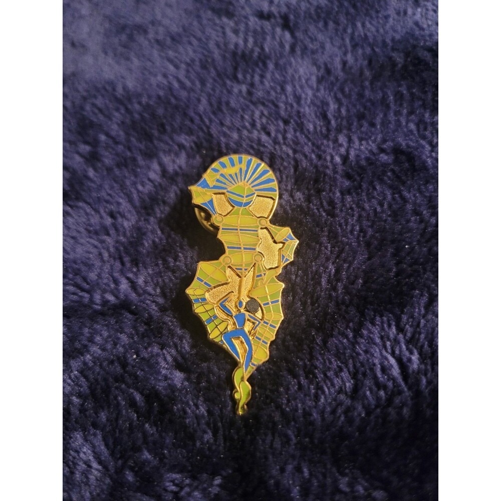 Vintage Disney WDW Epcot Tapestry of Nations Diskman Puppet Parade Pin #2206